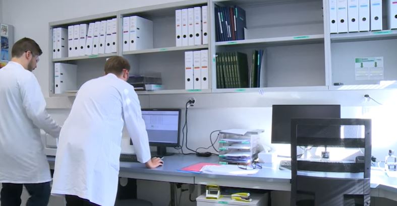 Laborantin / Laborantine CFC