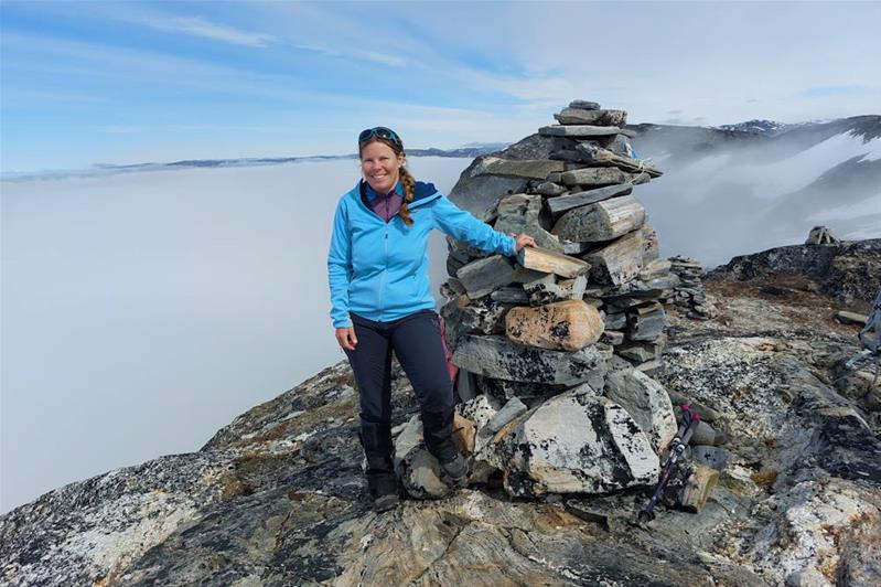 Nicole Binkert auf dem Gipfel eines Berges